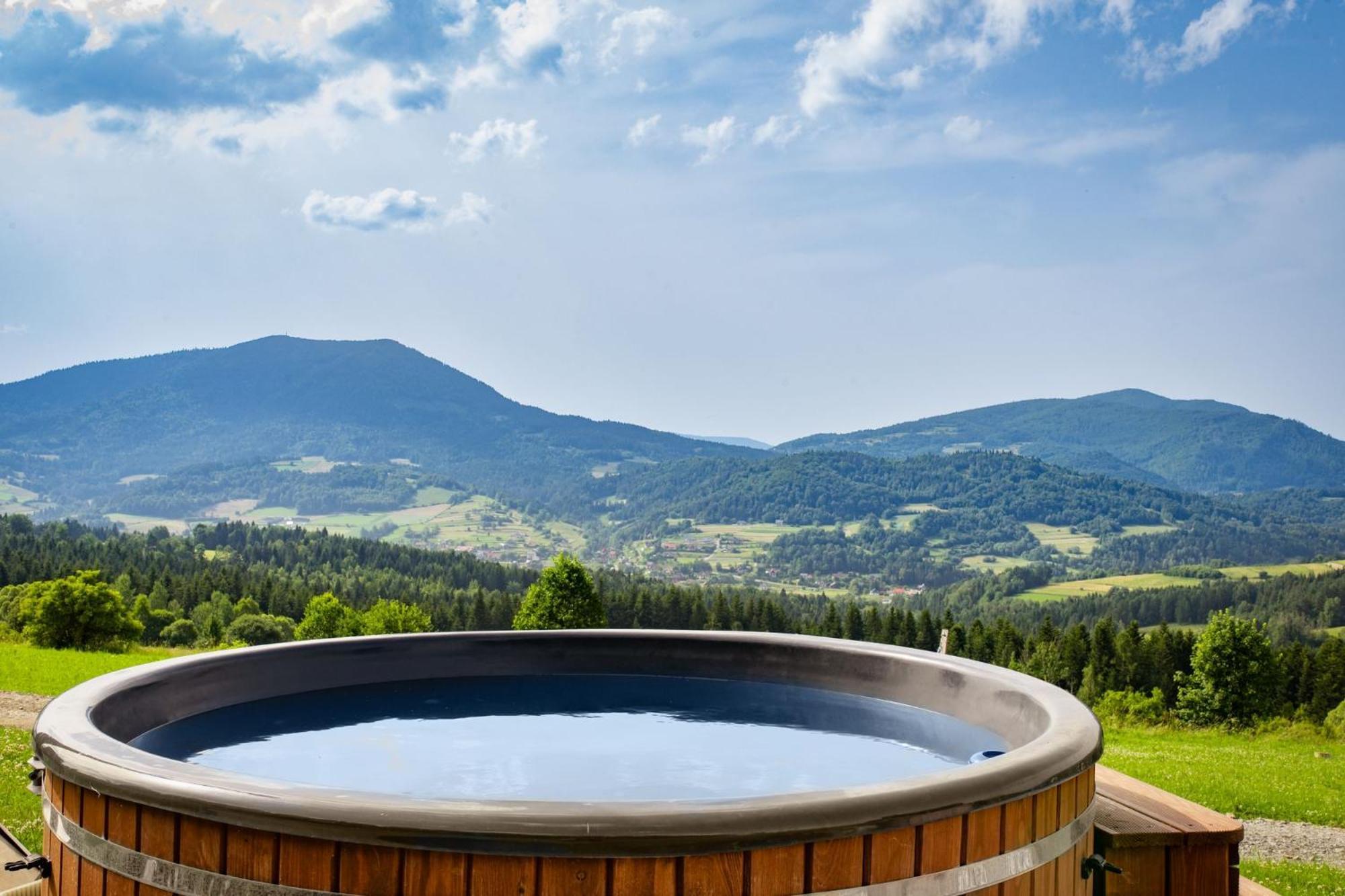 Aurora Green Hill Podobin Екстериор снимка
